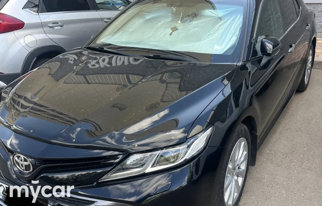 Toyota Camry 2019