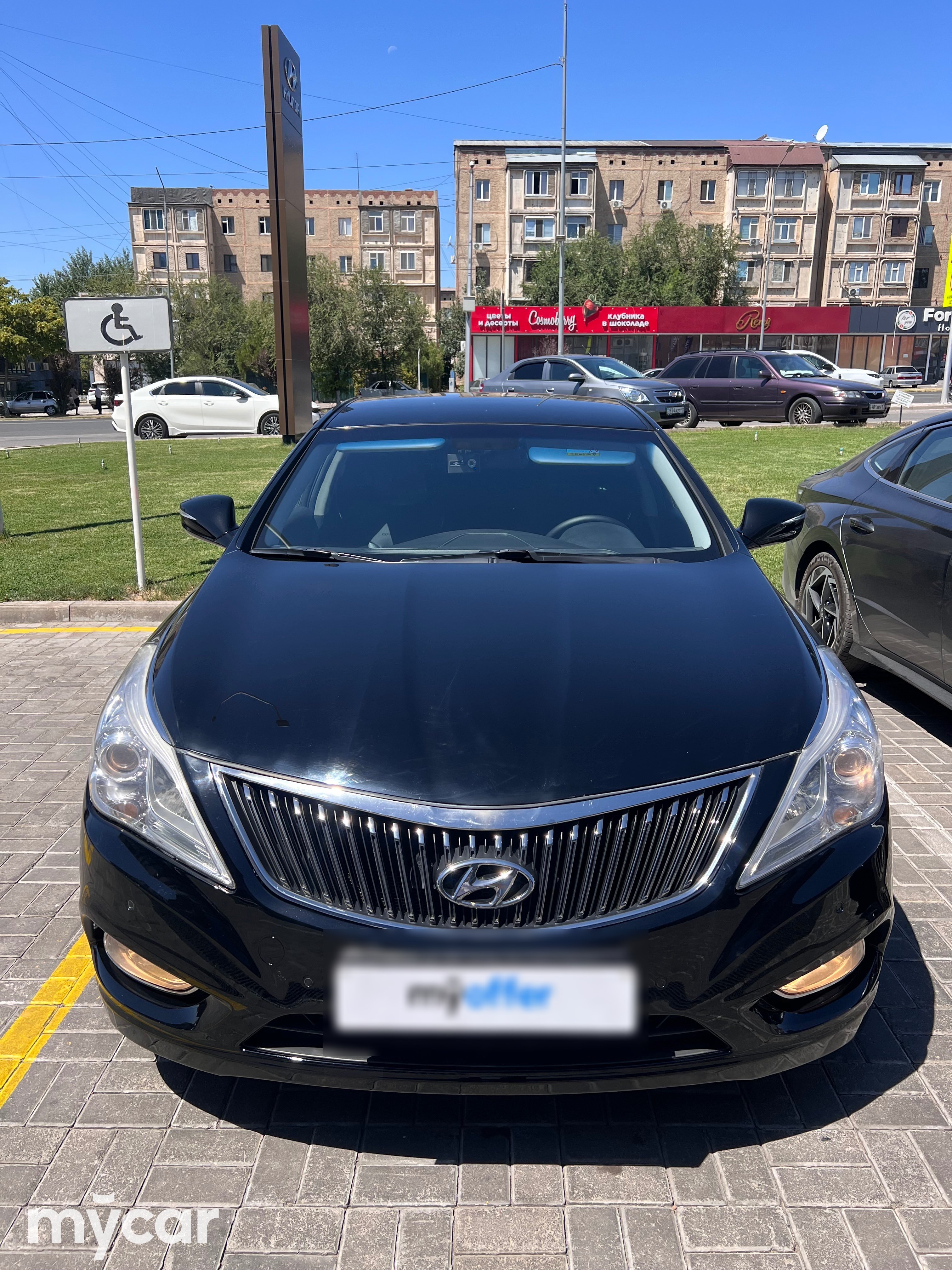 Hyundai Grandeur 2012