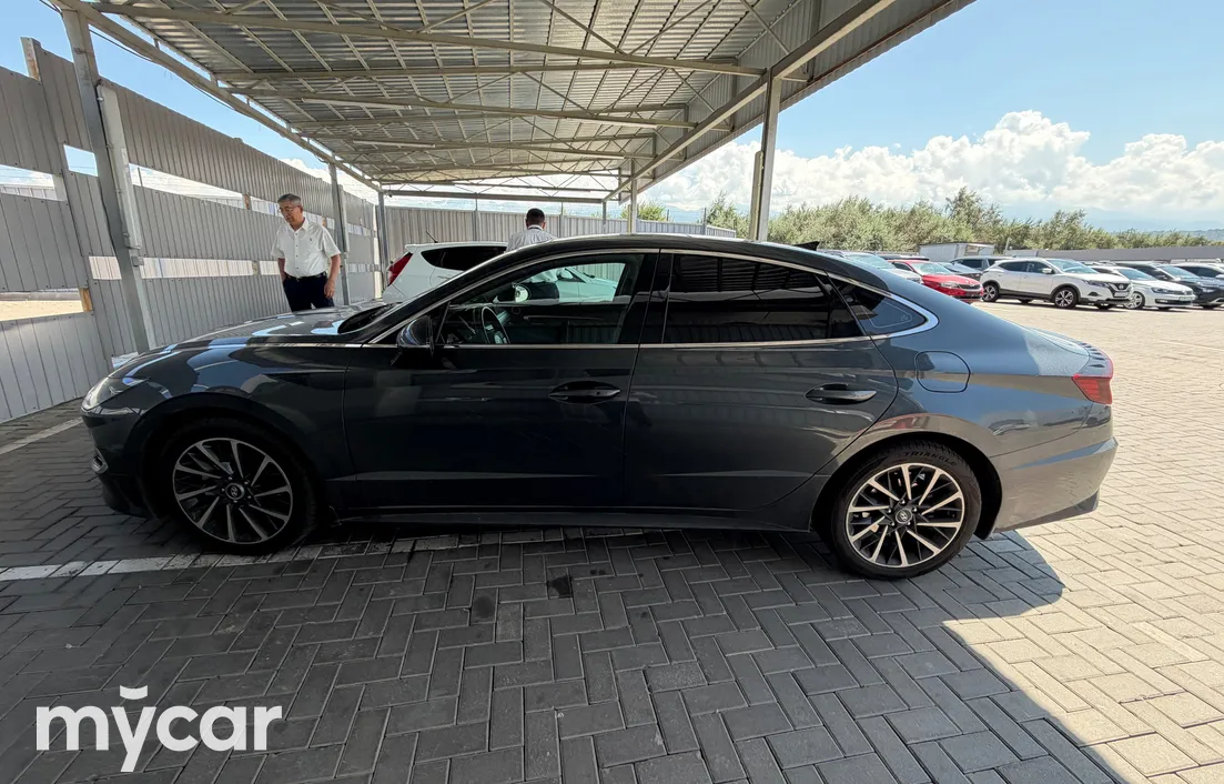Hyundai Sonata 2020