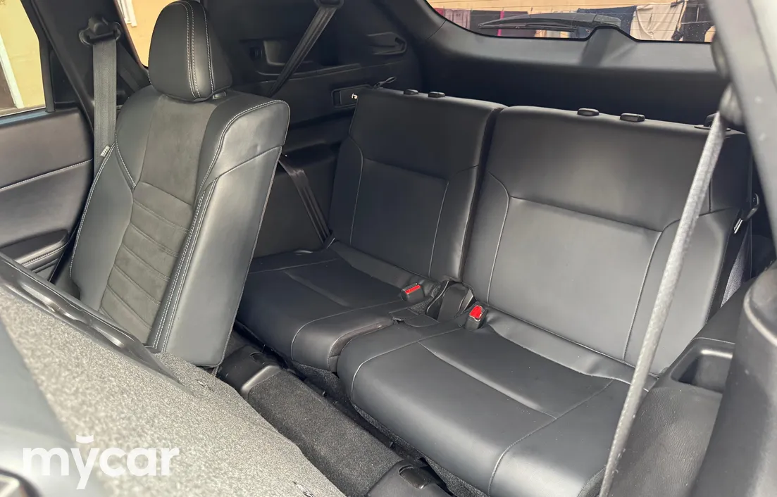 Mitsubishi Outlander 2023