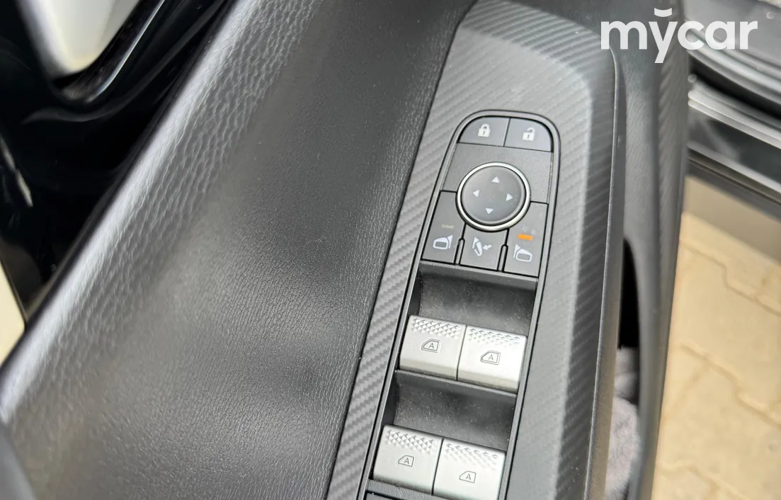 Mitsubishi Outlander 2023