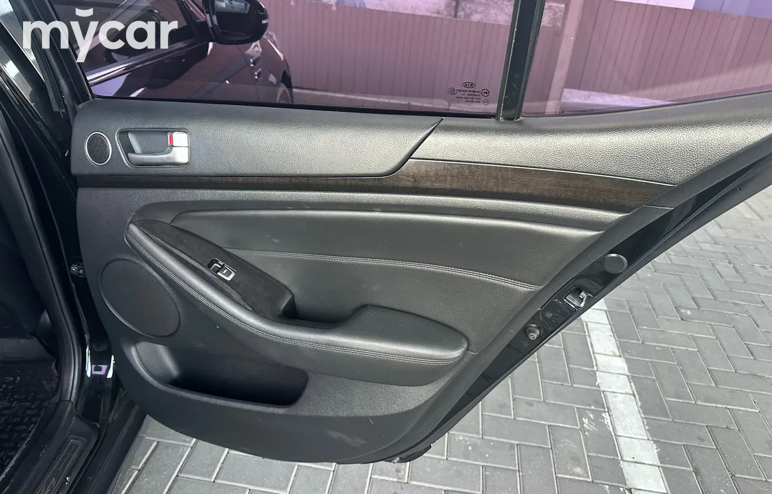 Kia K7 2012