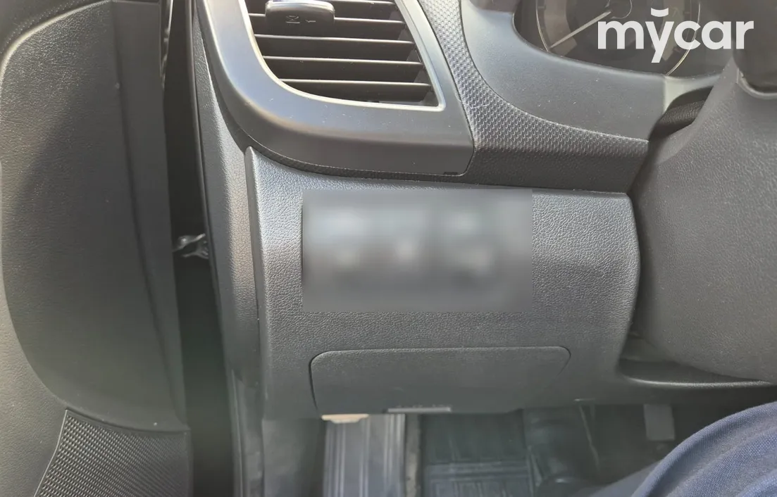 Hyundai Accent 2012