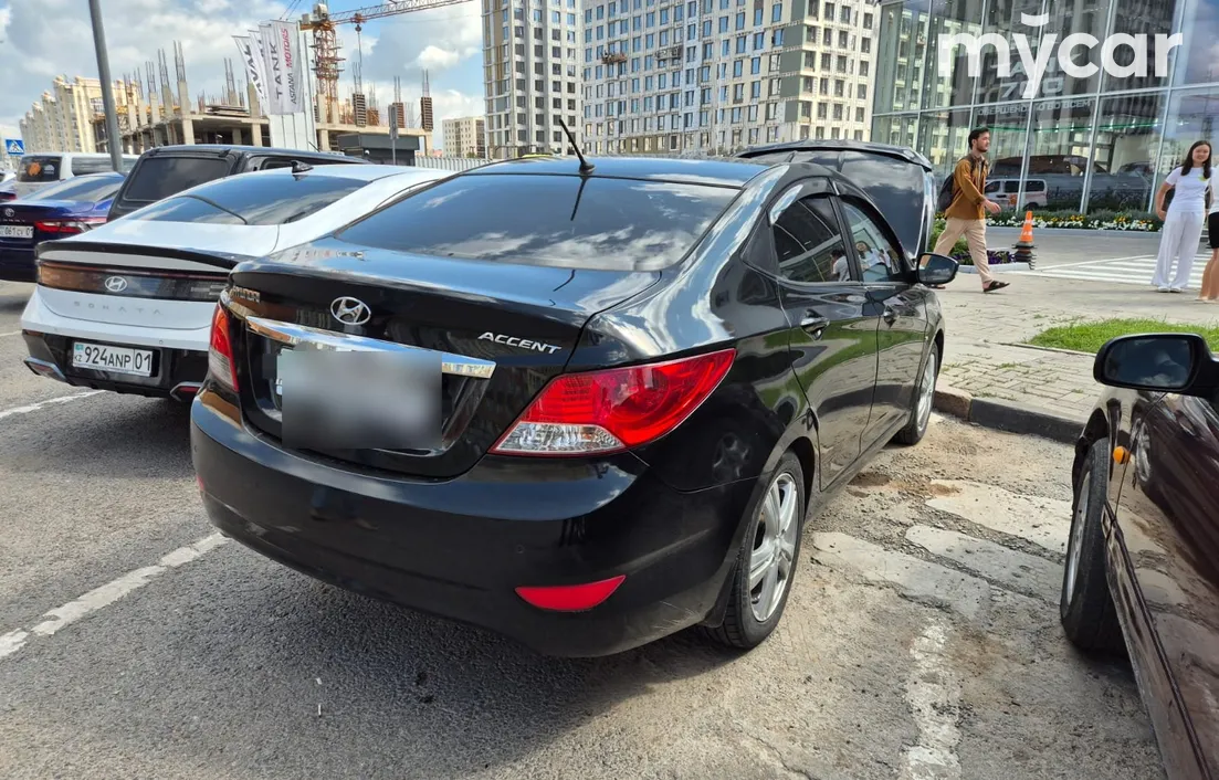 Hyundai Accent 2012