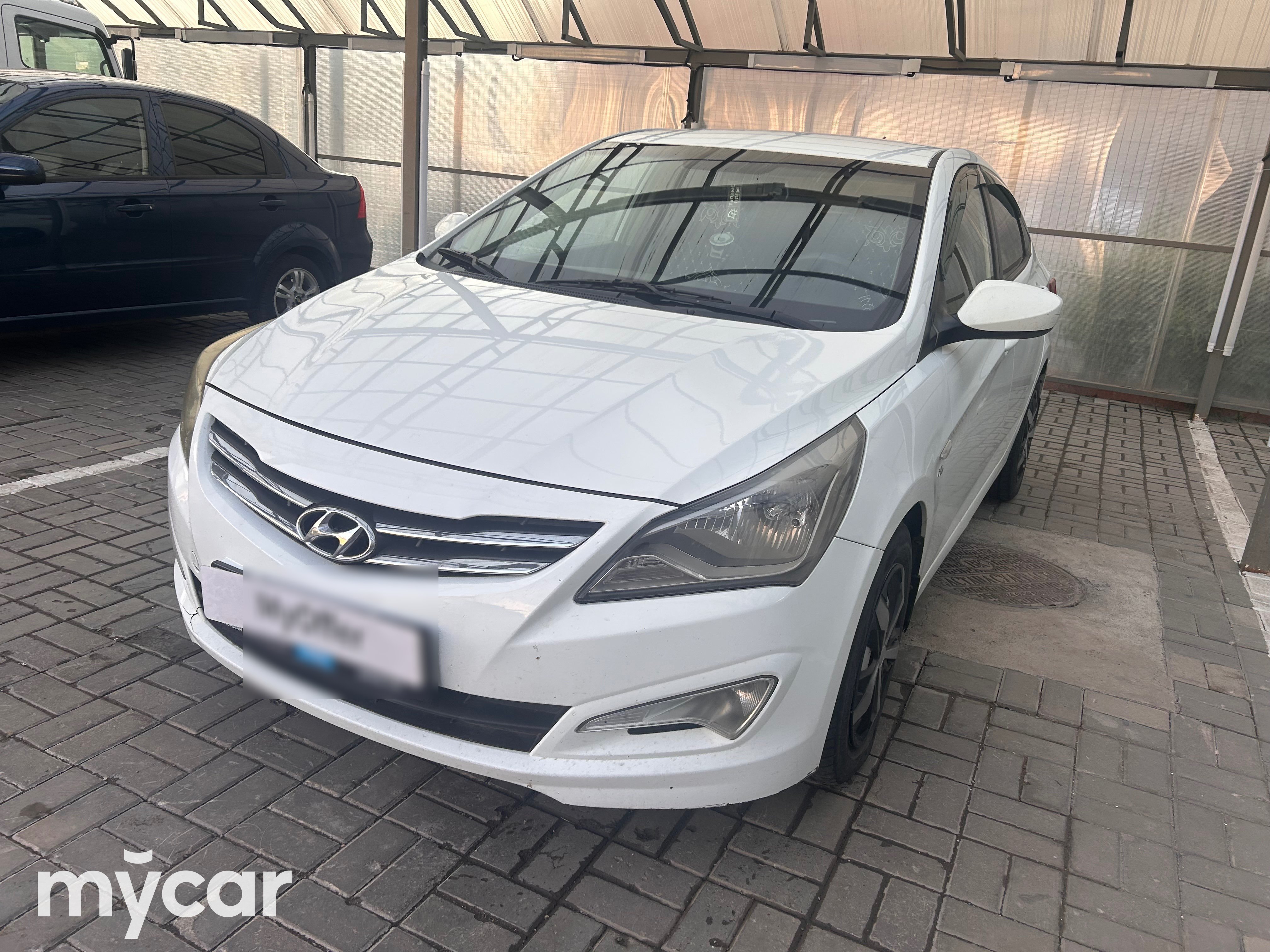 Hyundai Accent 2015