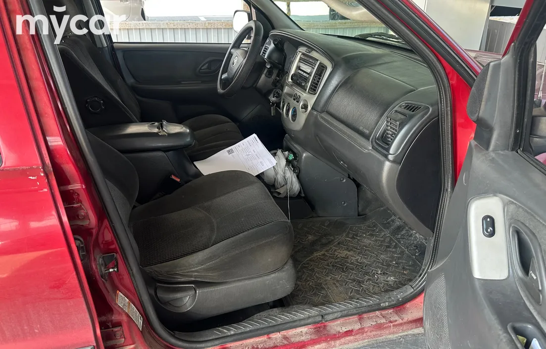 Mazda Tribute 2003