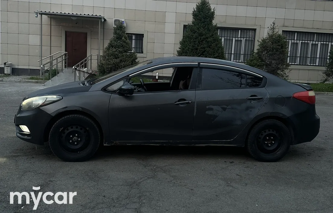 Kia Cerato 2013