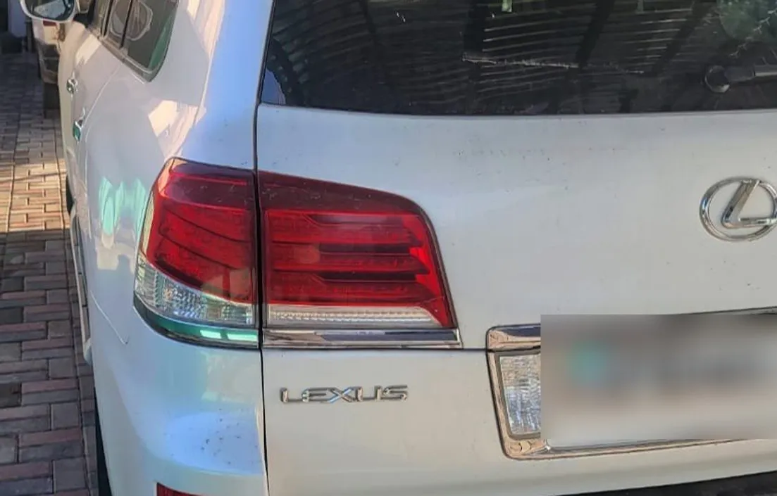 Lexus LX 2013
