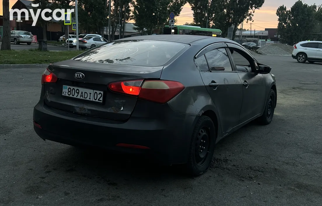 Kia Cerato 2013