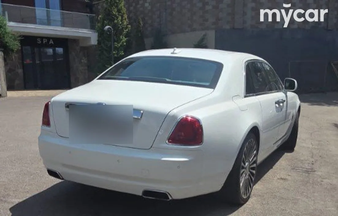 Rolls-Royce Ghost 2010