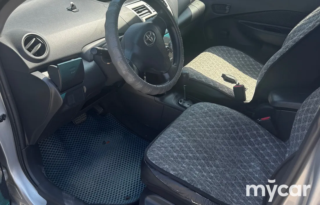 Toyota Yaris 2008