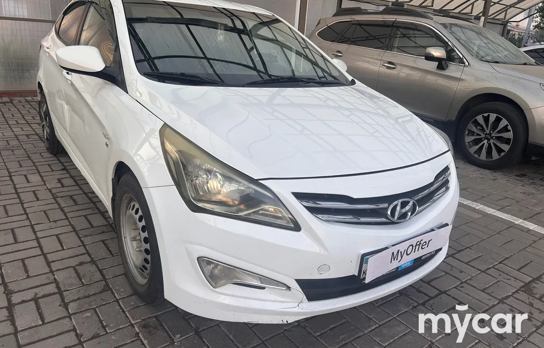 Hyundai Accent 2015
