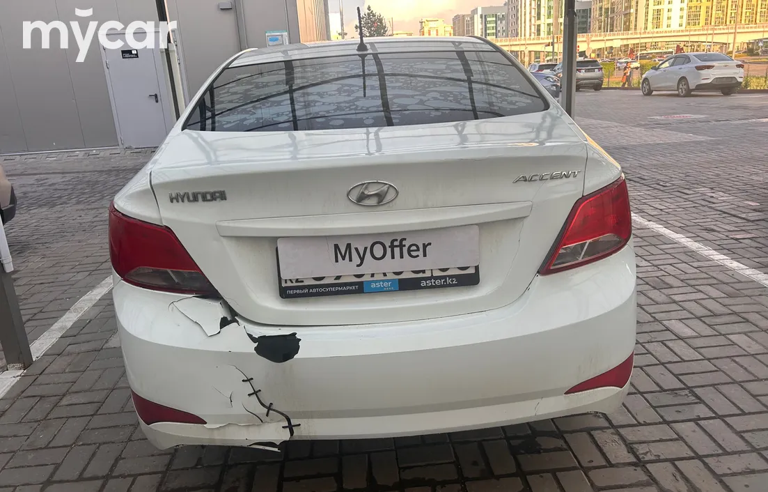 Hyundai Accent 2015