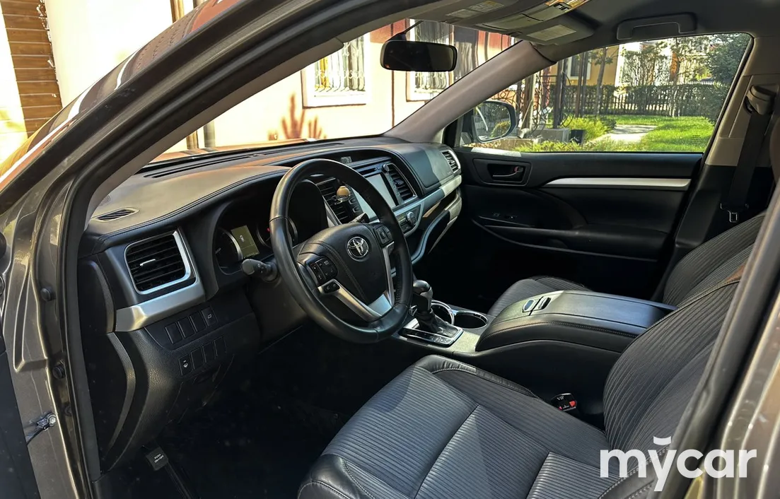 Toyota Highlander 2016