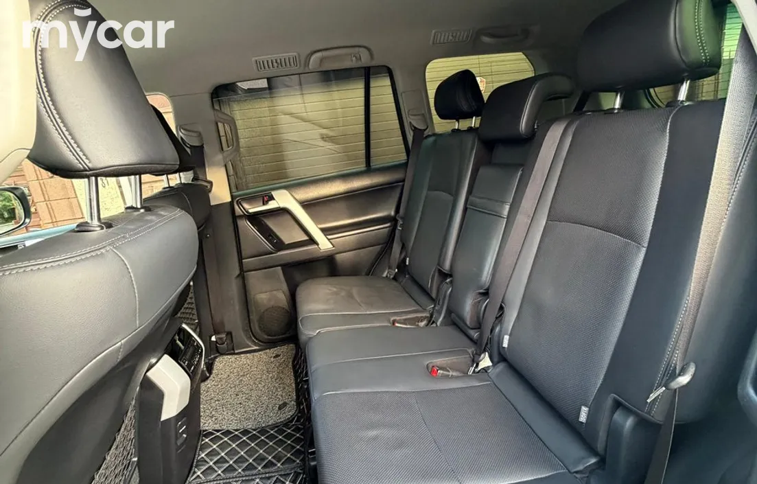Toyota Land Cruiser Prado 2020
