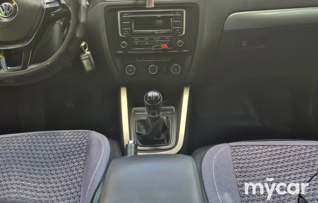 Volkswagen Jetta 2015