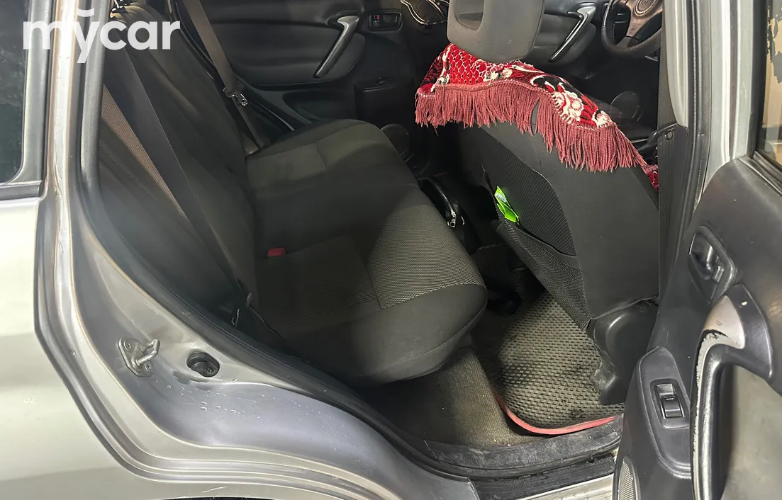 Toyota RAV4 2004