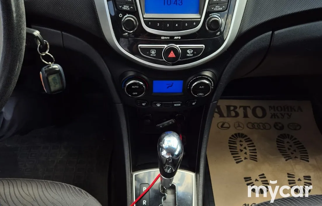 Hyundai Accent 2012