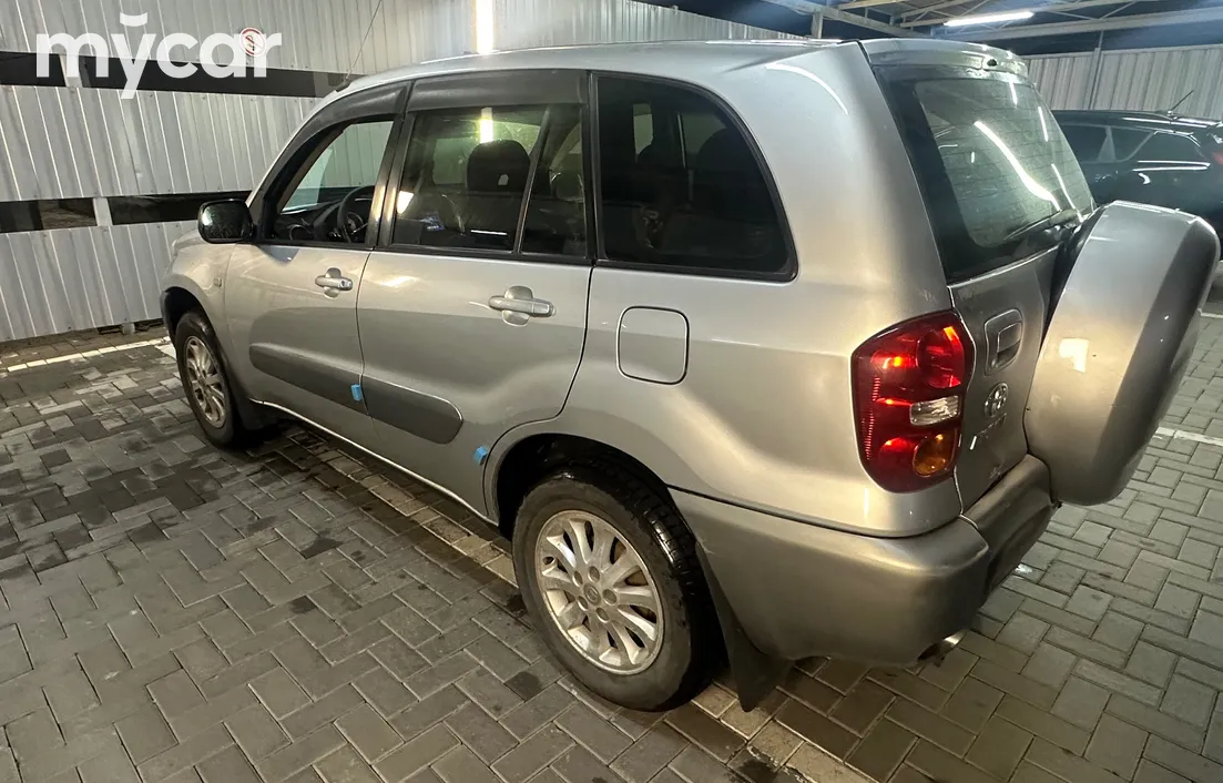 Toyota RAV4 2004