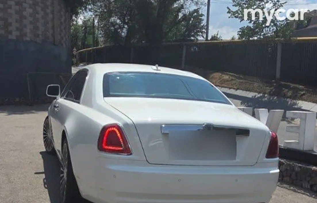 Rolls-Royce Ghost 2010