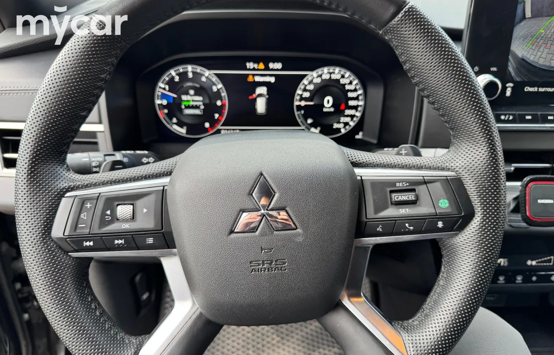 Mitsubishi Outlander 2023