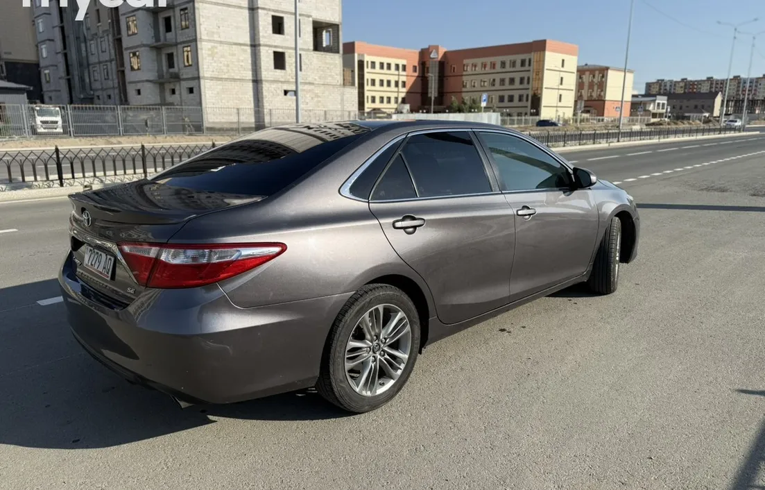 Toyota Camry 2016
