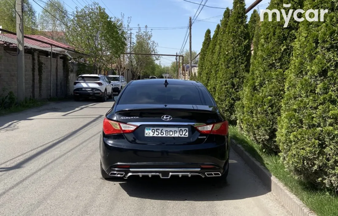 Hyundai Sonata 2010