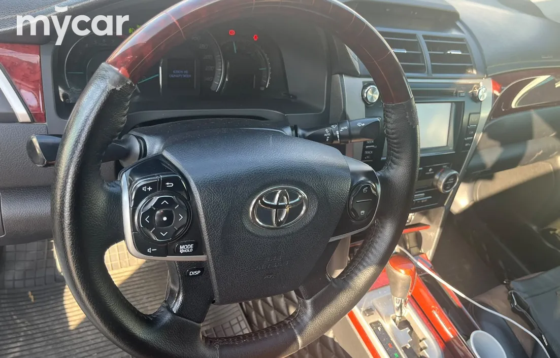 Toyota Camry 2011