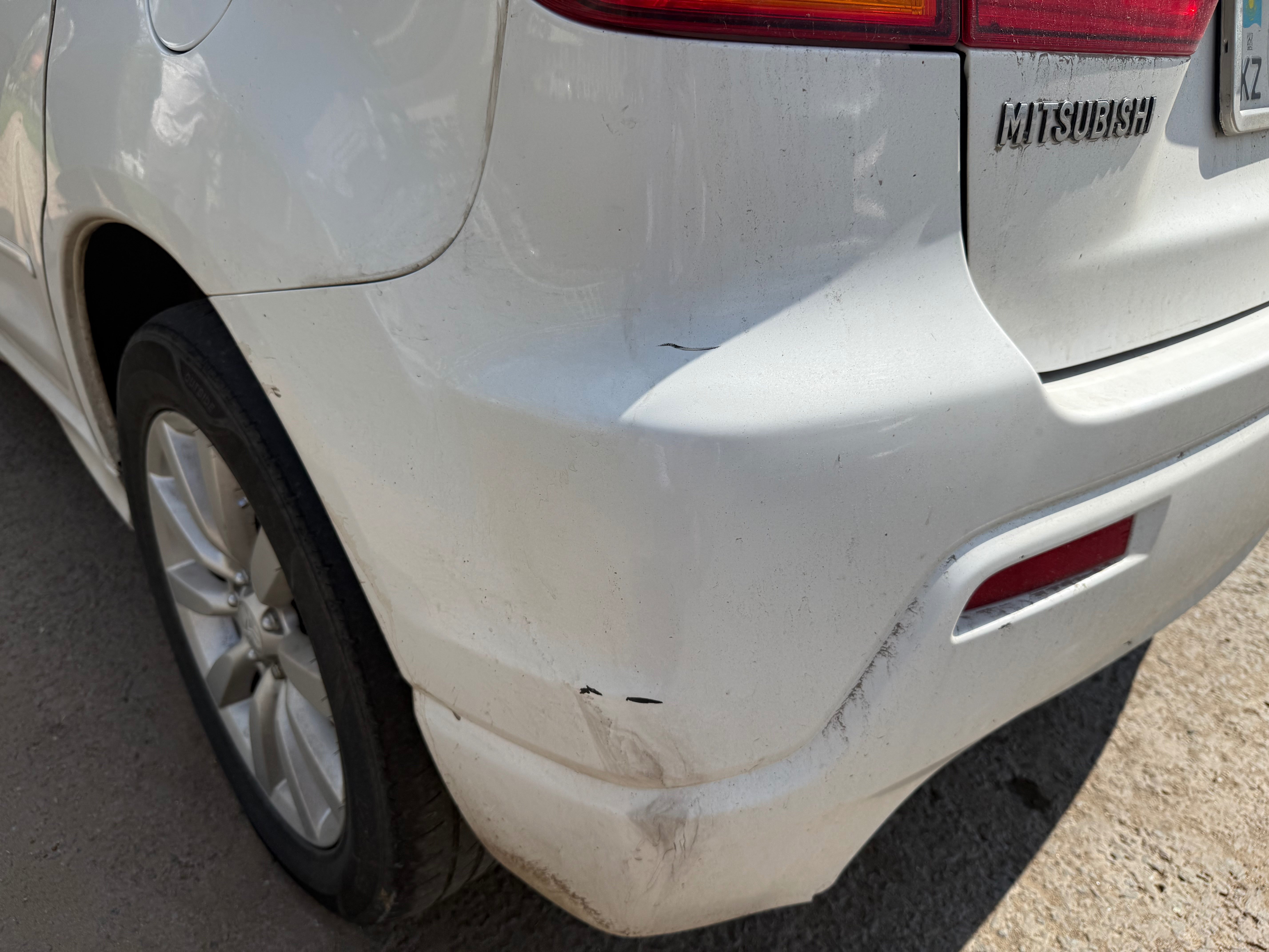 Mitsubishi Outlander 2011