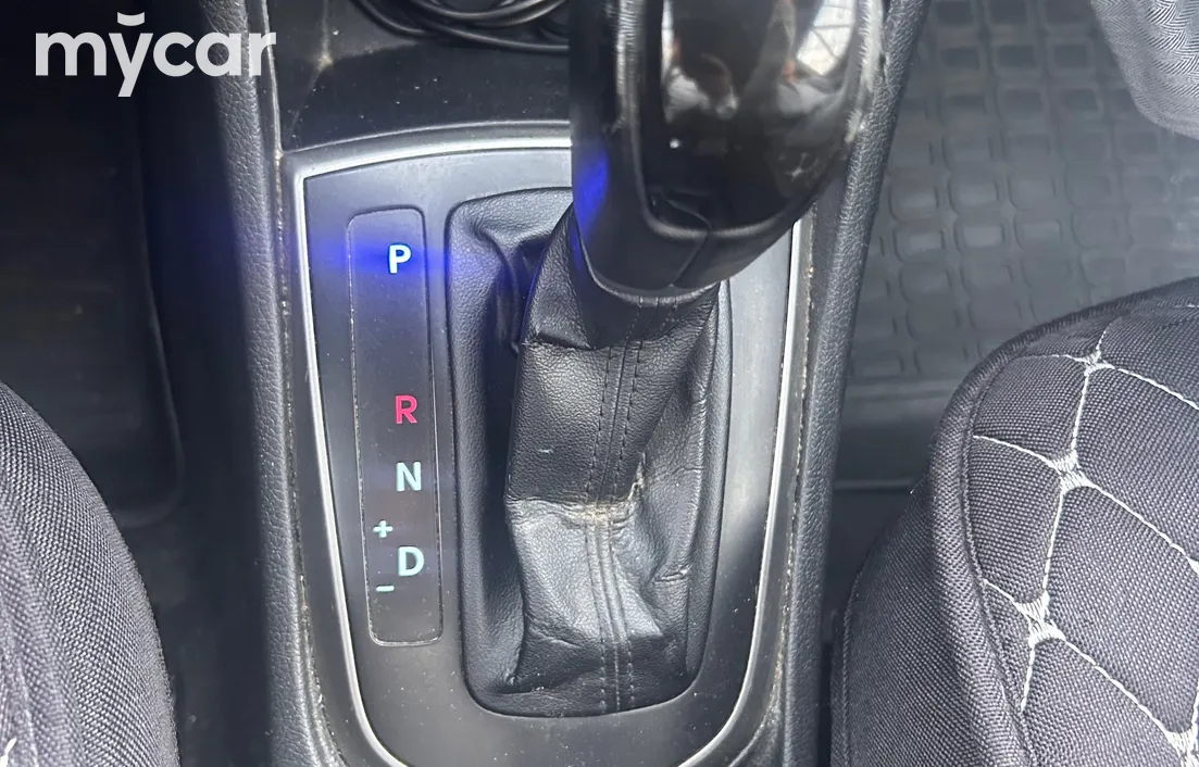 Hyundai Accent 2015