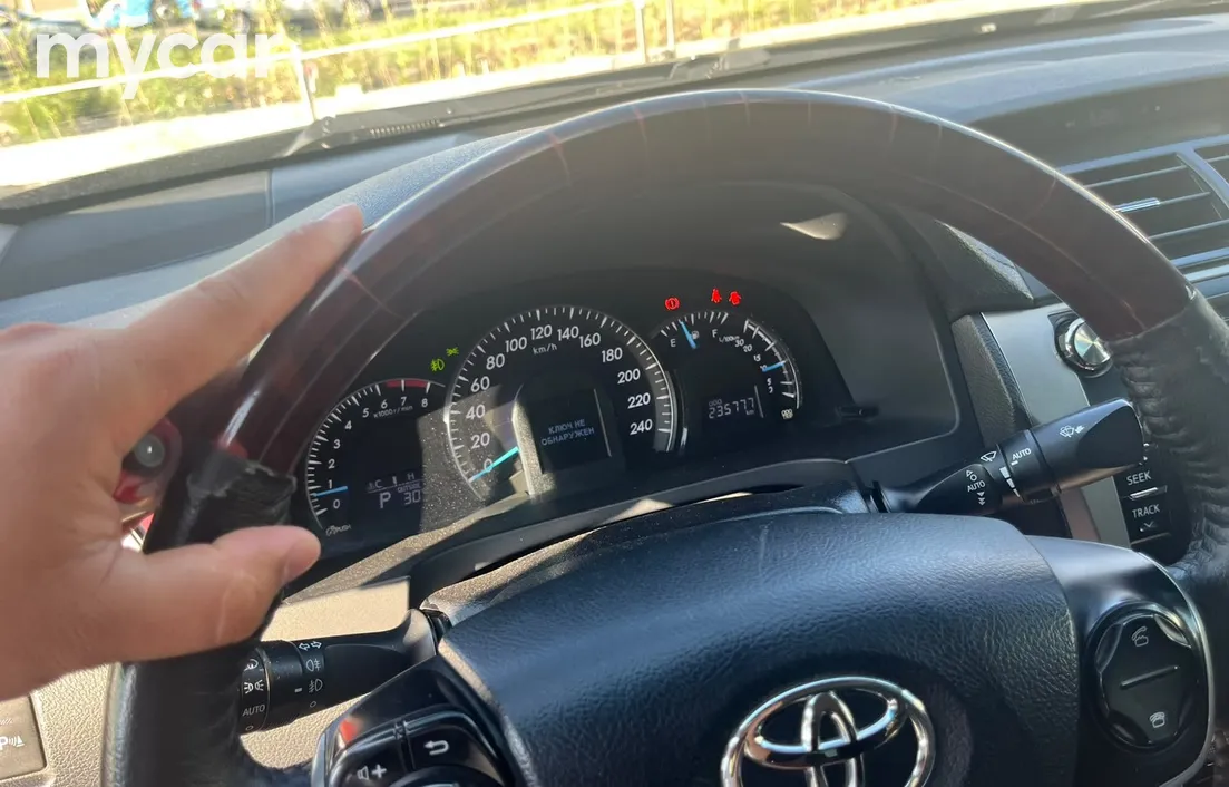 Toyota Camry 2011