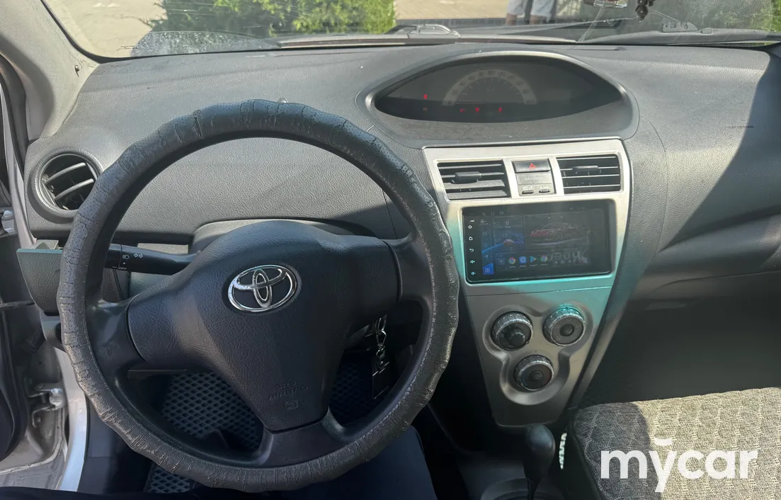 Toyota Yaris 2008