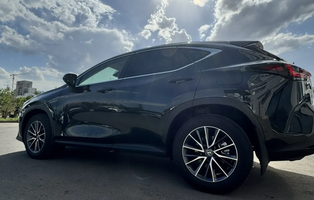 Lexus NX 2025
