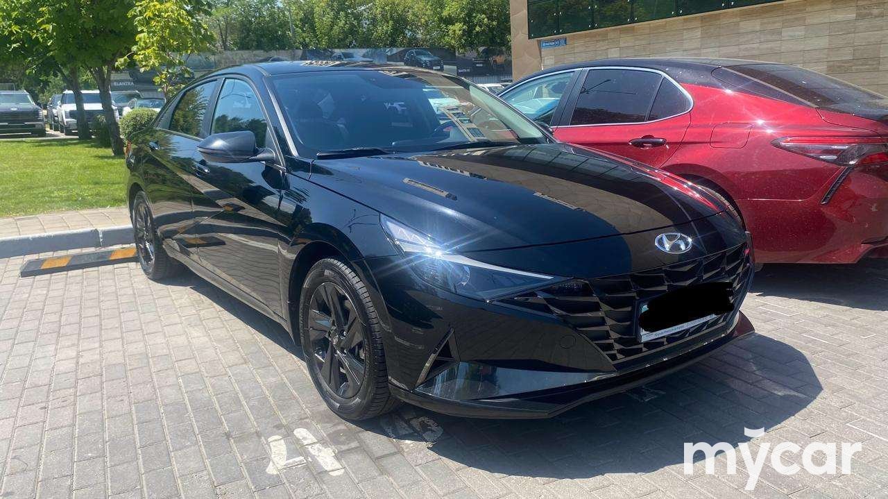 Hyundai Elantra 2022
