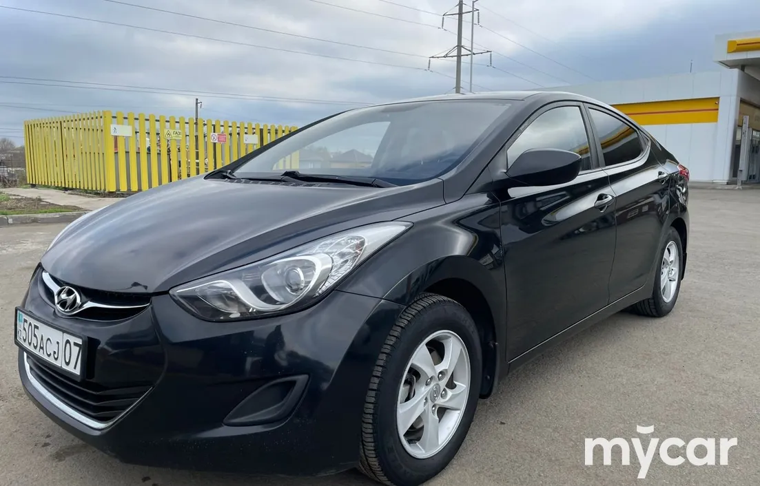 Hyundai Elantra 2013