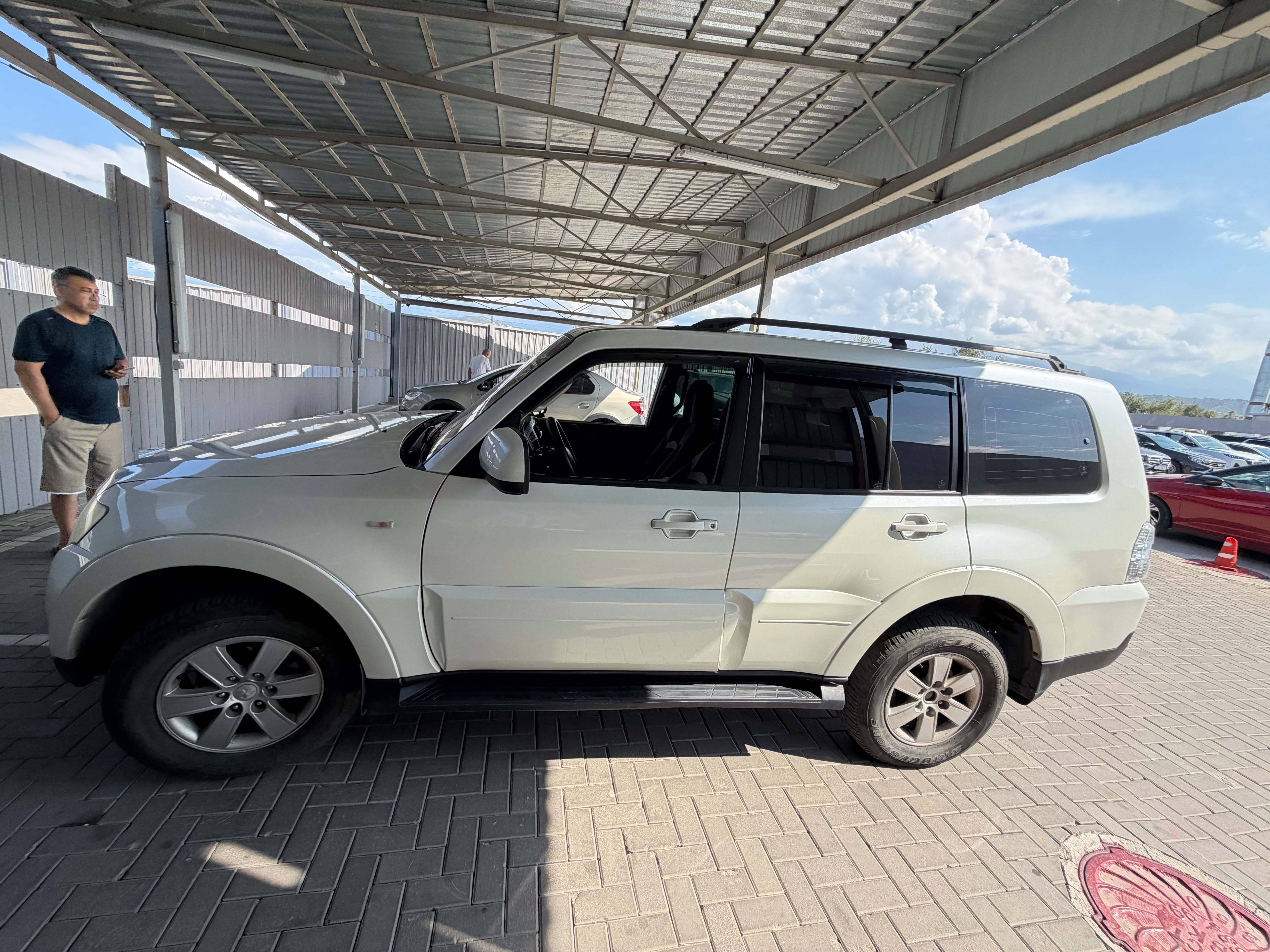 Mitsubishi Pajero 2008
