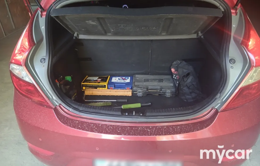 Hyundai Accent 2012