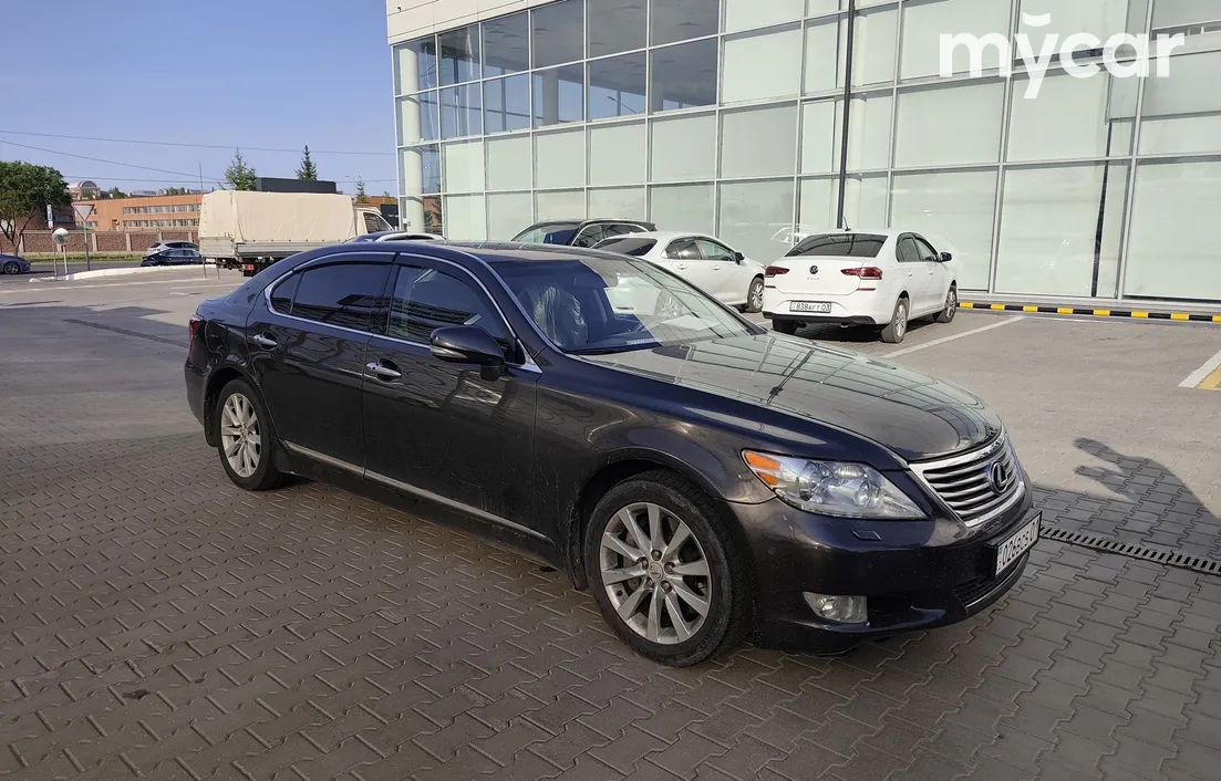 Lexus LS 2009