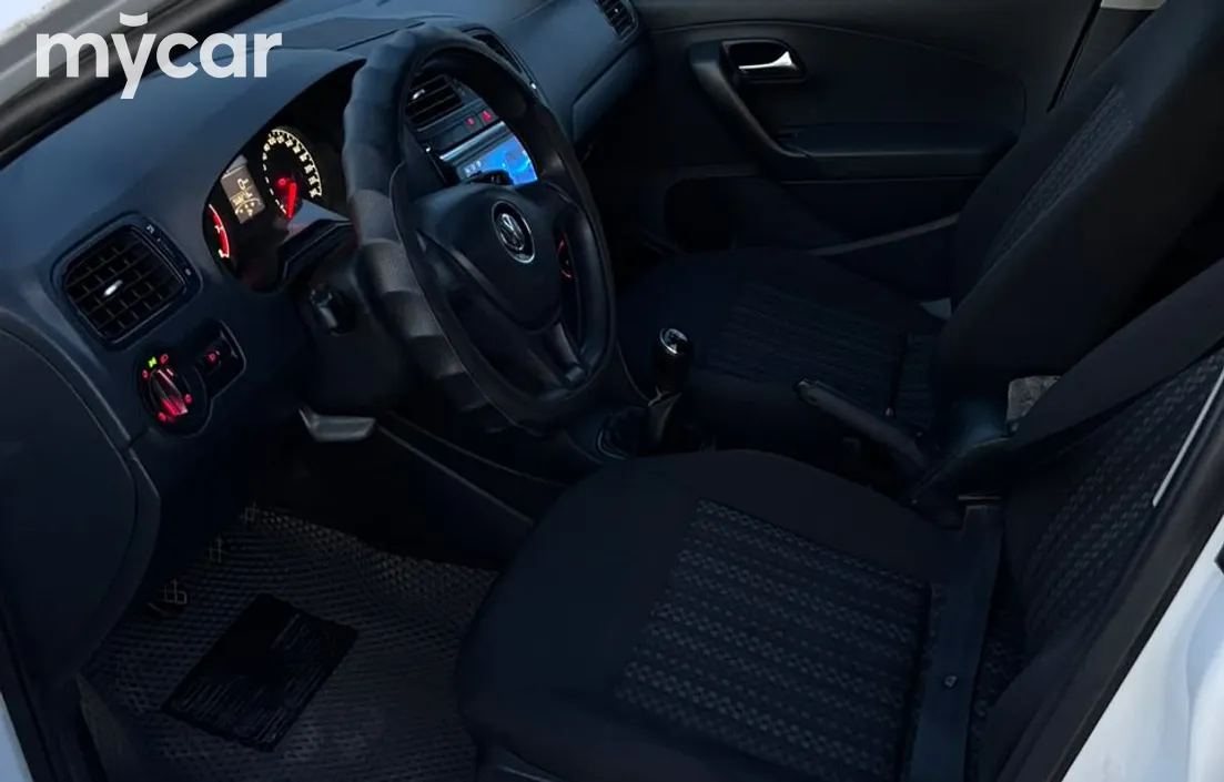 Volkswagen Polo 2015