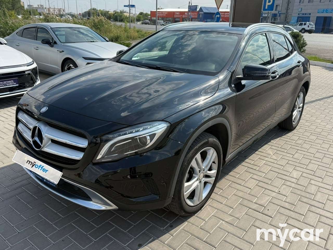 Mercedes-Benz GLA-Класс 2016