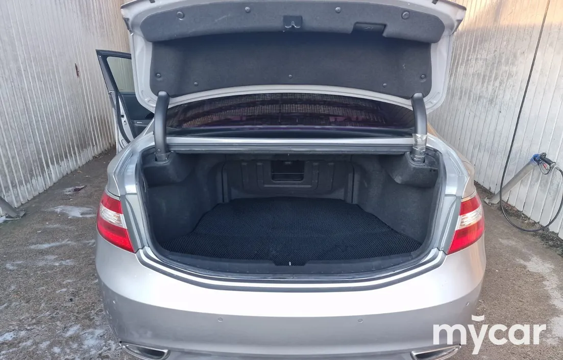 Hyundai Grandeur 2013