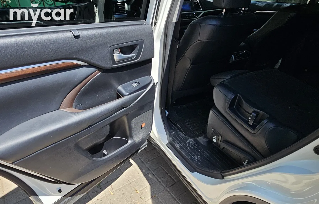 Toyota Highlander 2015
