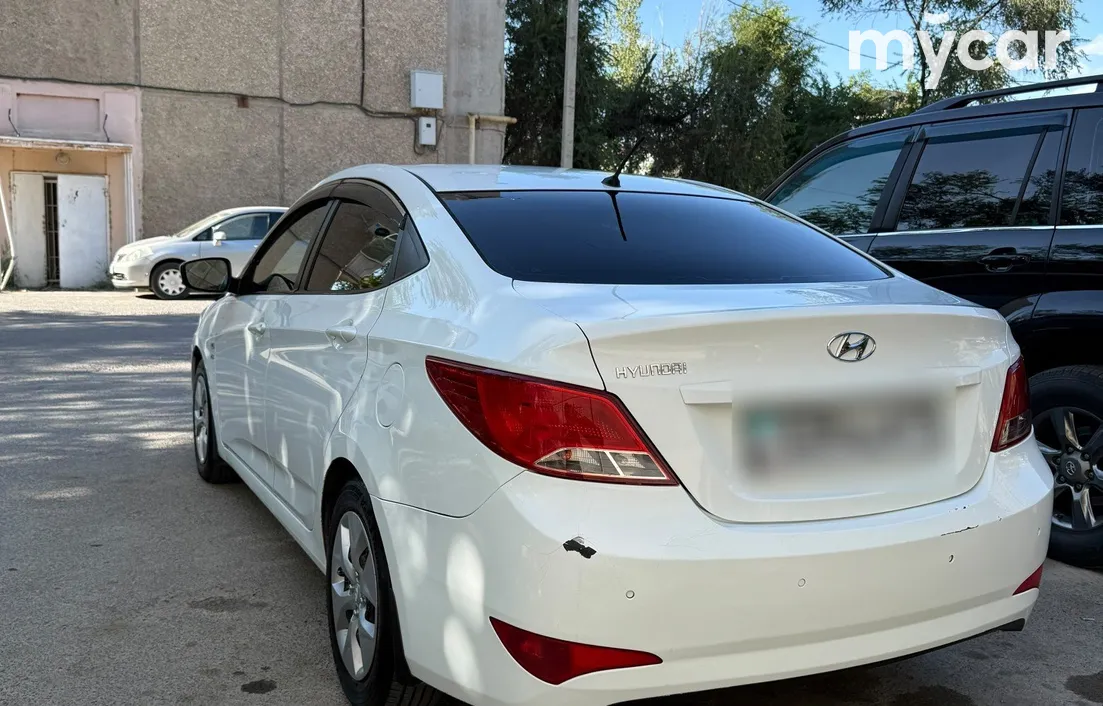 Hyundai Accent 2014
