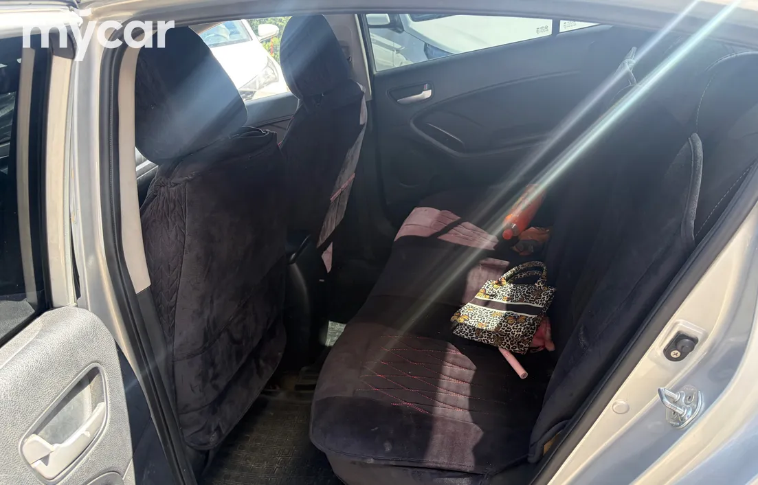 Kia Cerato 2014