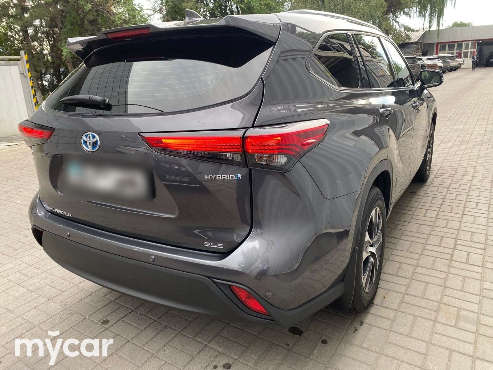 Toyota Highlander 2021