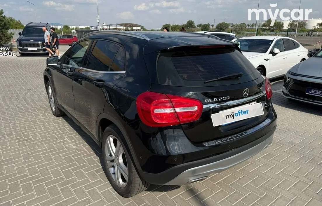 Mercedes-Benz GLA-Класс 2016