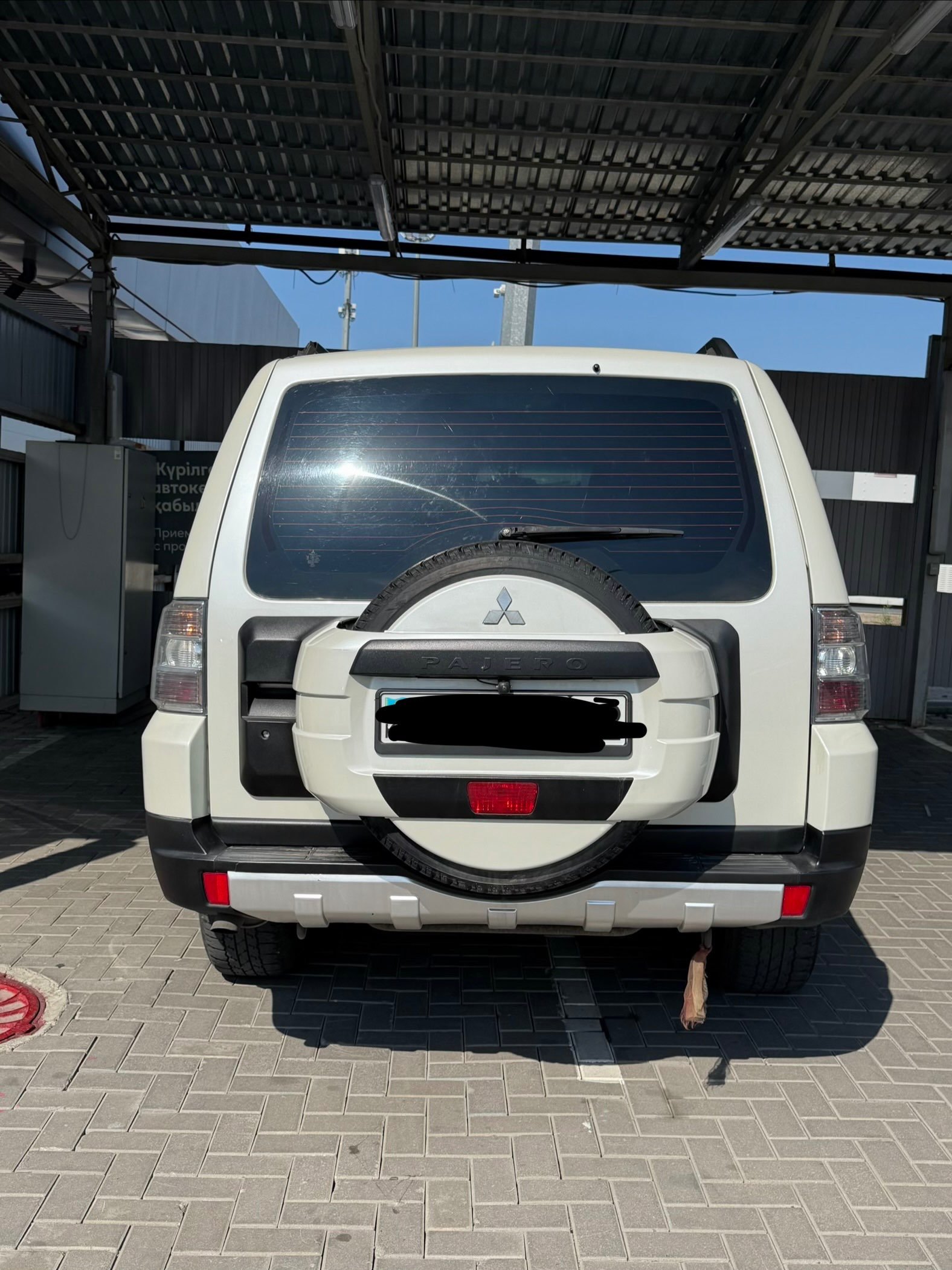 Mitsubishi Pajero 2008
