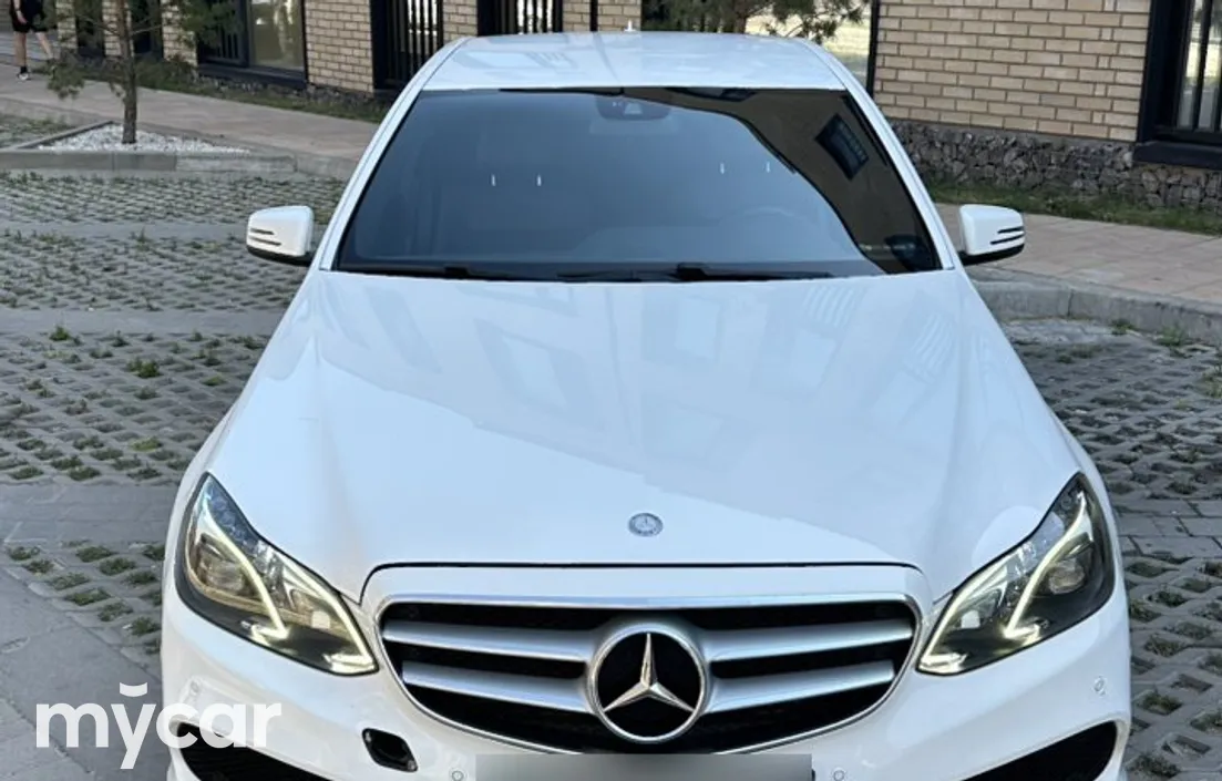 Mercedes-Benz E-Класс 2014