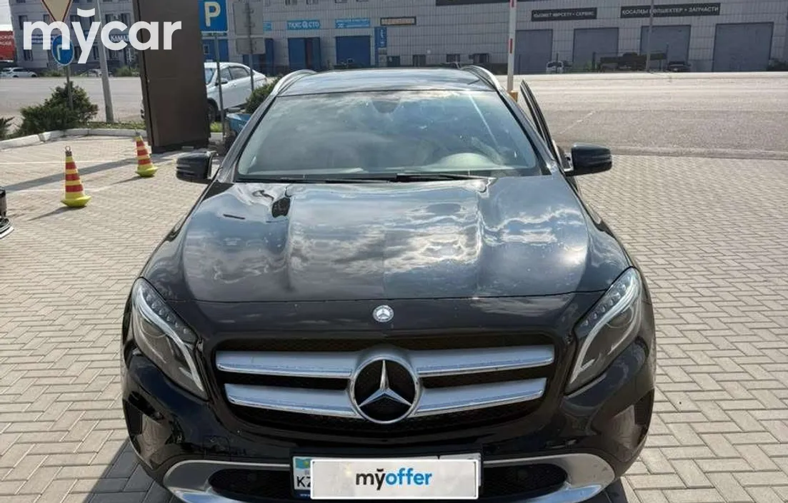 Mercedes-Benz GLA-Класс 2016