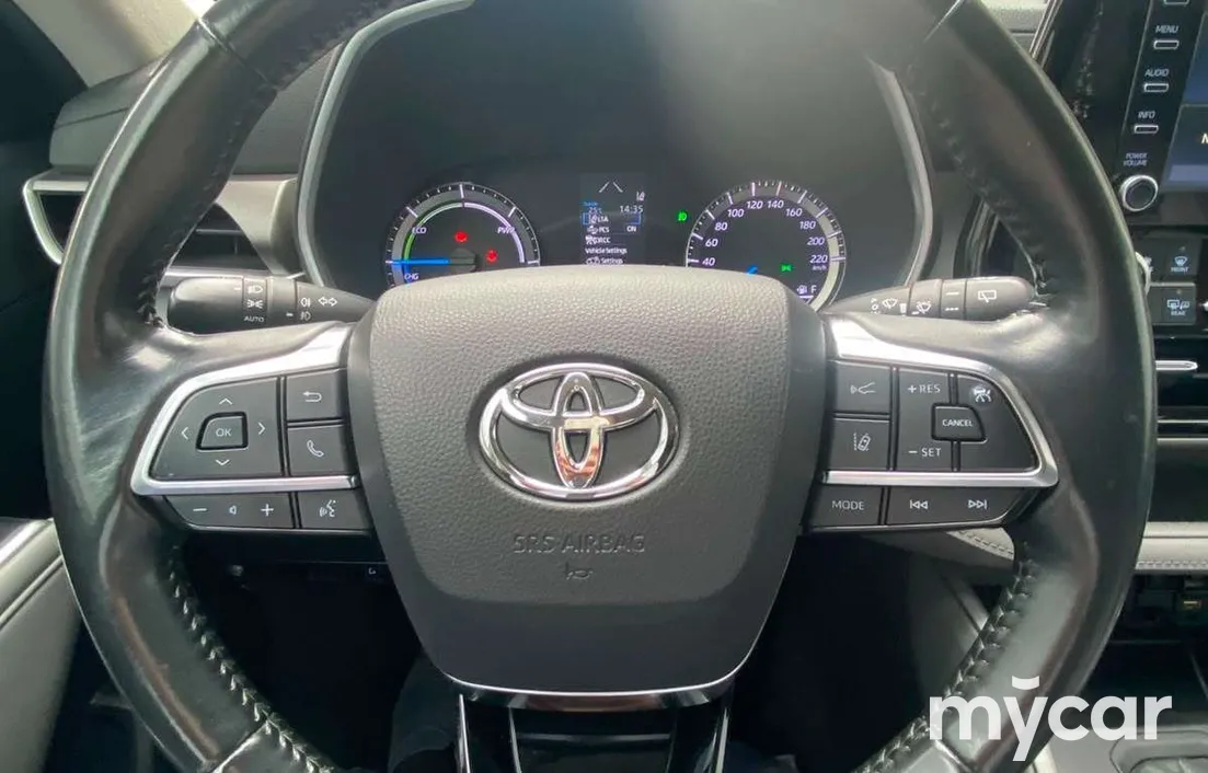 Toyota Highlander 2021